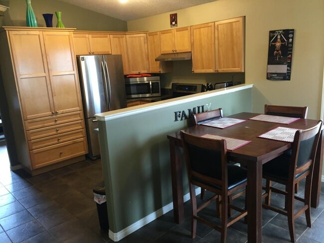 Building Photo - 4 bedroom in Grande Prairie AB T8W 0E4