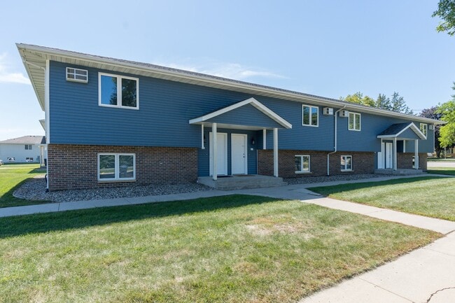 Building Photo - 115 Balcerzak Dr
