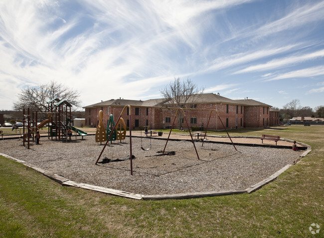 Building Photo - Quail Park Village