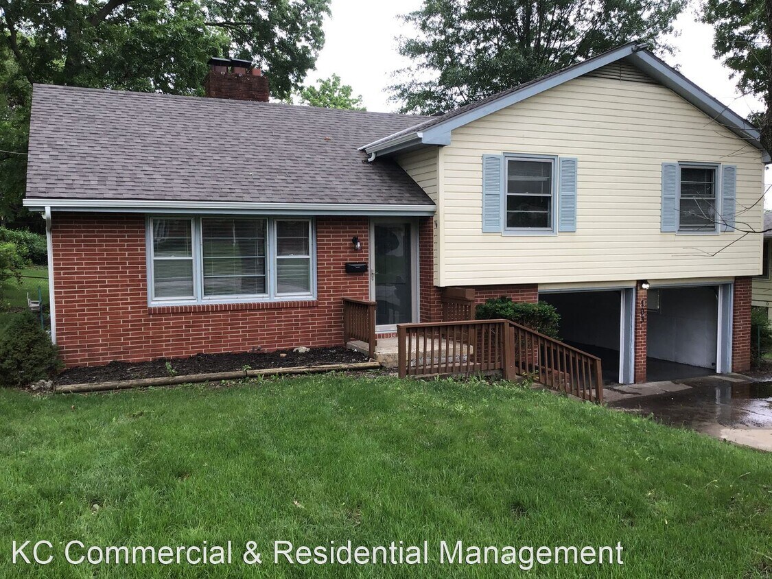 Foto principal - 3 br, 2.5 bath House - 103 NE 64th St
