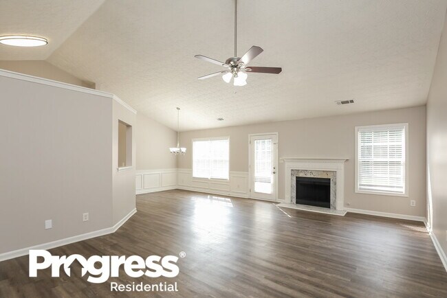 Building Photo - 2435 Cordillo Dr