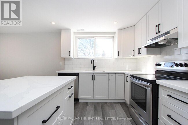 Photo du bâtiment - 634 Wilson Rd N
