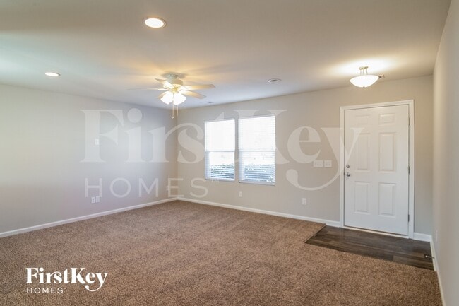 Building Photo - 143 Rockingham Way