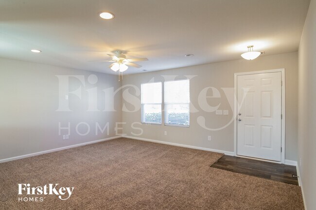 Foto del edificio - 143 Rockingham Way