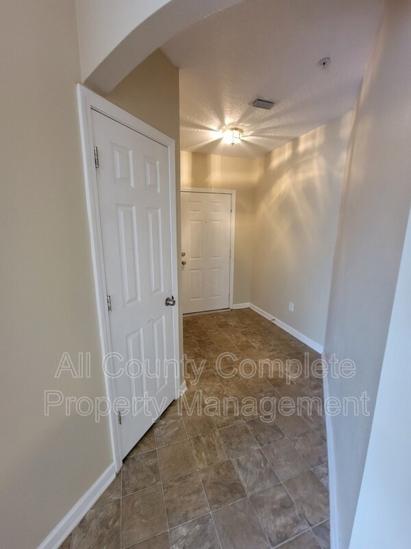 Foto del edificio - 785 Oakleaf Plantation Pkwy