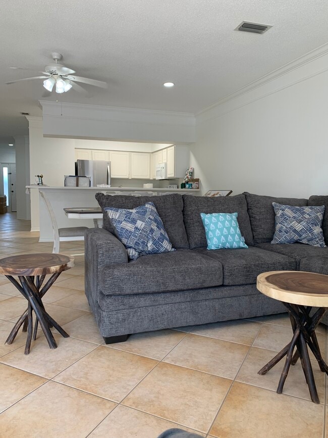 Foto del edificio - 501 Cotton Creek Dr