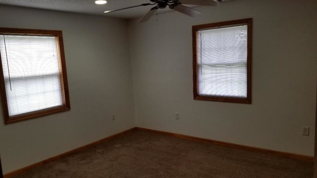 Building Photo - 39433 76th Street
