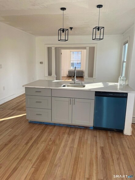 Foto del edificio - 69 Kimball Dr