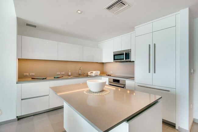 Photo - 88 SW 7th St Apartment