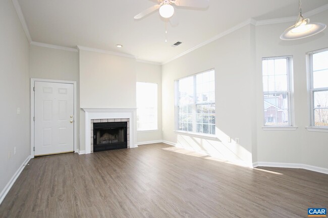 Foto del edificio - 935 Dorchester Pl