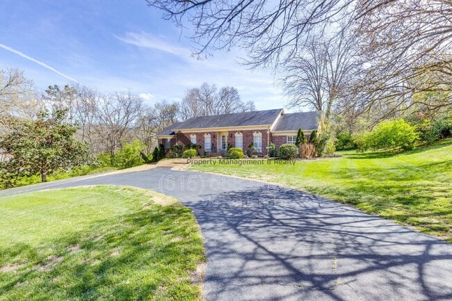 Photo - 1227 Carl Seyfert Memorial Dr House