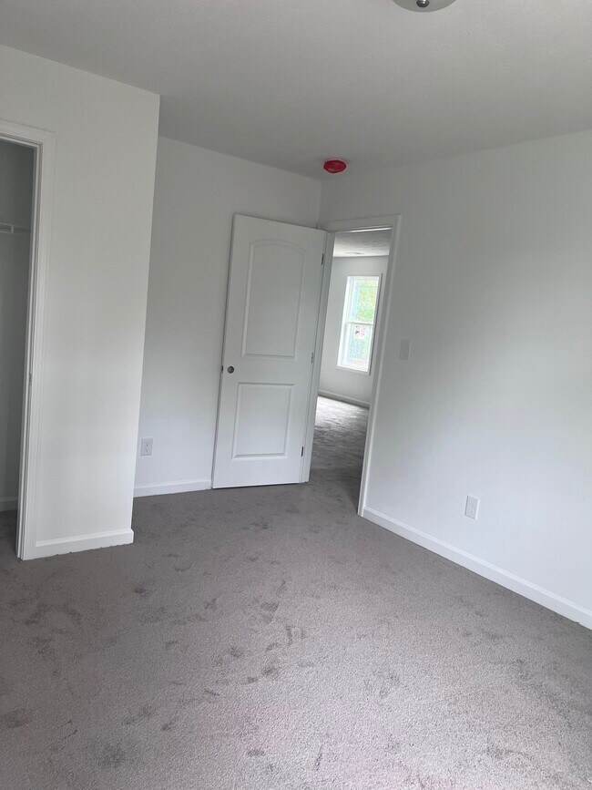 Building Photo - 6915 Wickersham Rd