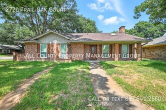 Building Photo - 2720 Trail Oak Ct