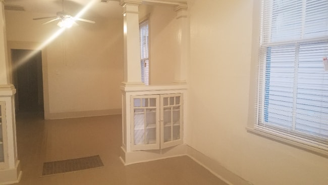 Foto del edificio - 1239 France St