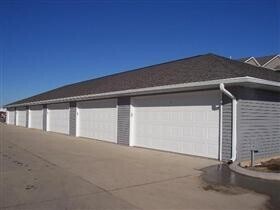 Building Photo - SUBLEASE AVAILABLE MAY 15th