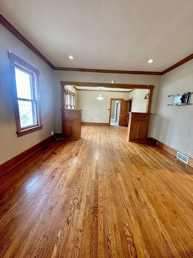Building Photo - 124 N 43rd St