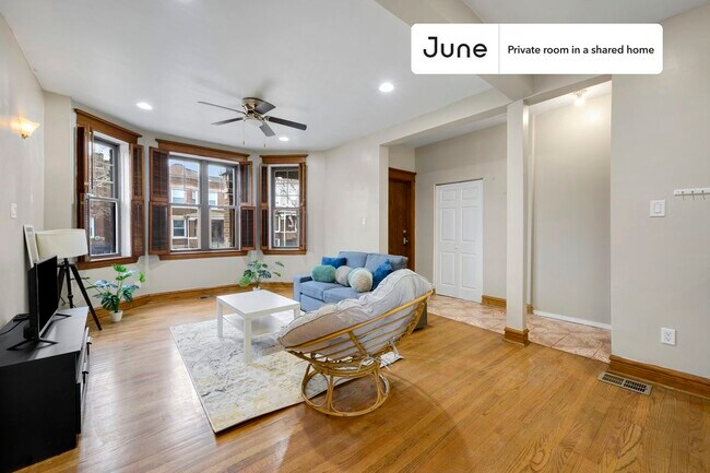 Foto del edificio - Room in Shared 2 bed/2 bath home