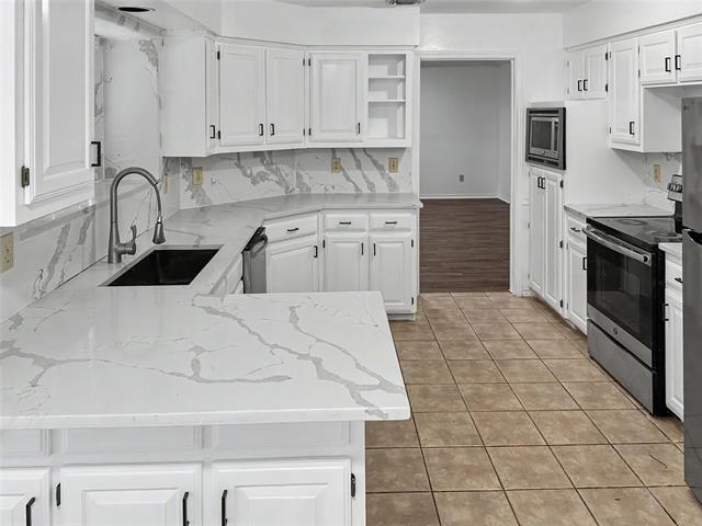 Foto del edificio - 2730 Big Oaks Dr