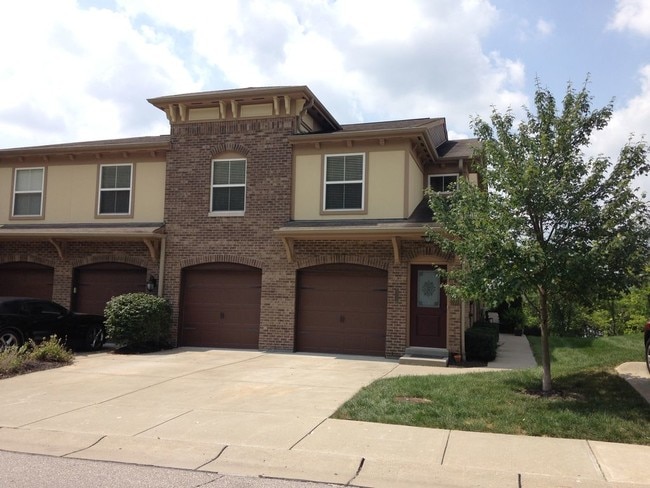 Building Photo - 2305 Rolling Hills Dr