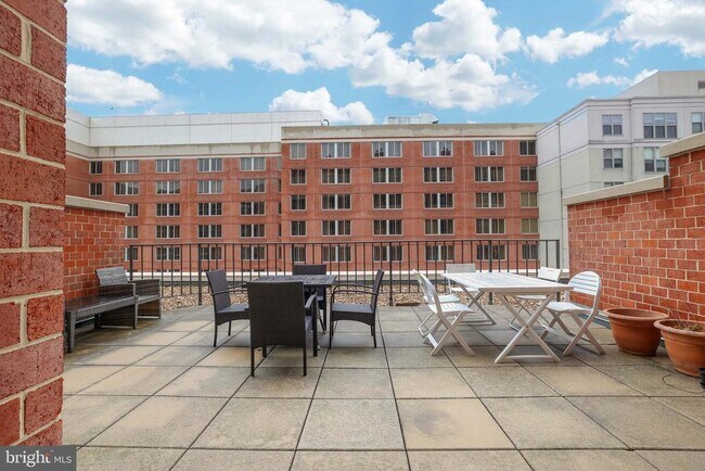 Foto del edificio - 1230 23rd St NW