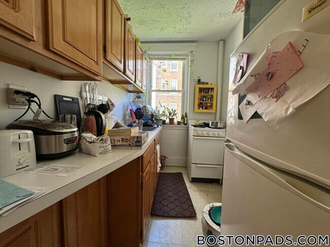 Building Photo - 475 Highland Ave