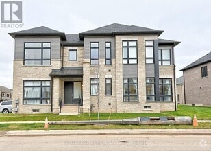 Building Photo - 1197 Stag Holw