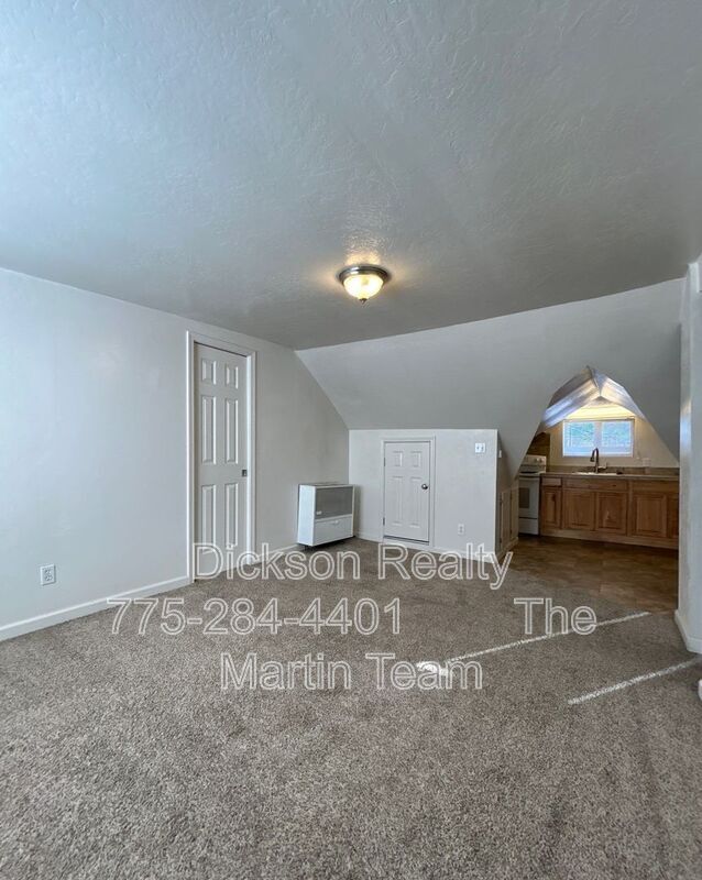 Building Photo - 621 1/2 6th Street