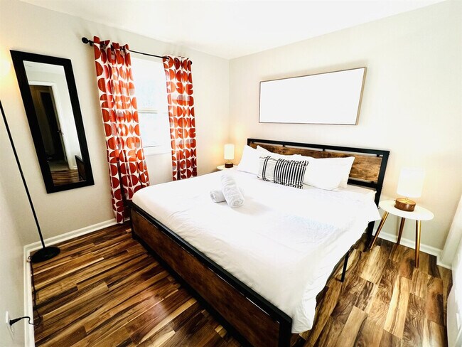 Foto del edificio - 7012 Ingalls St