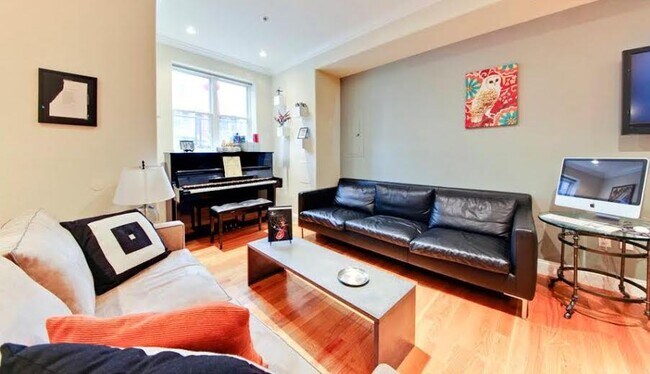 Foto del edificio - 2650 15th St NW
