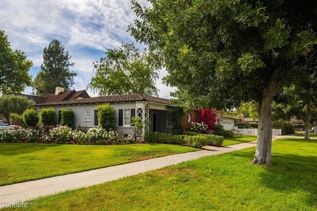 Building Photo - 3 br, 2 bath House - 2335 Lorain Rd