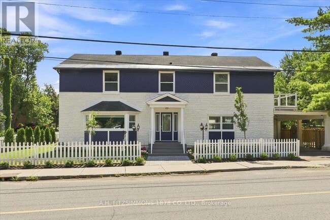 Building Photo - 50 Putman Ave