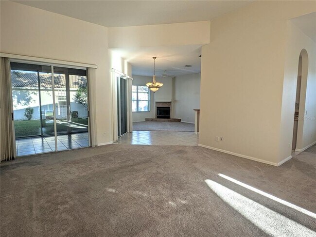 Building Photo - 4240 Hearthstone Dr