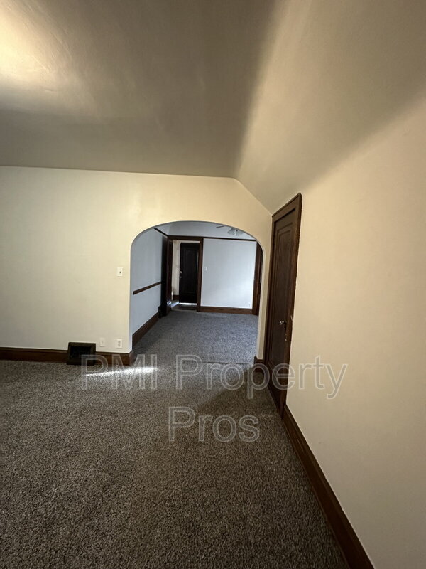 Foto del edificio - 3040A N 59th St