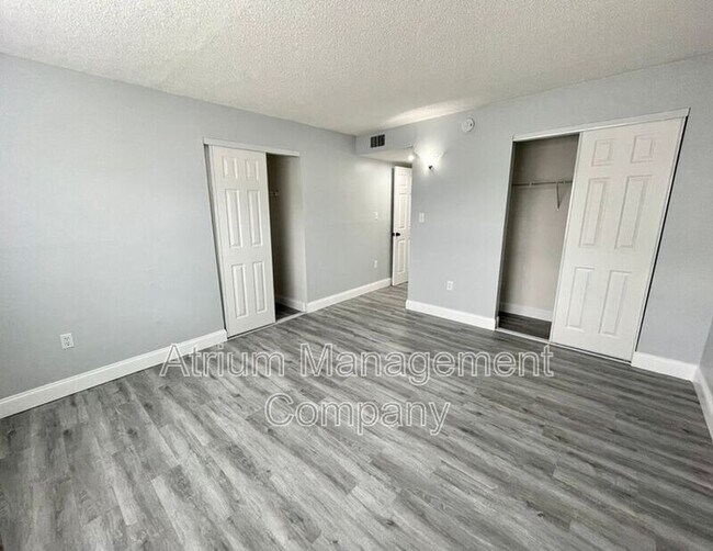 Building Photo - 5305 N Boulevard