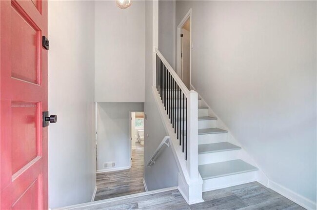 Foto del edificio - 5217 Highland Trail