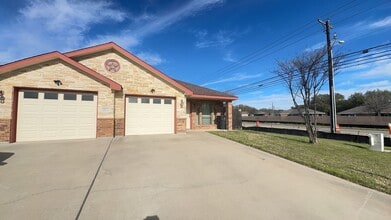 Building Photo - 2111 Bachelor Button Blvd