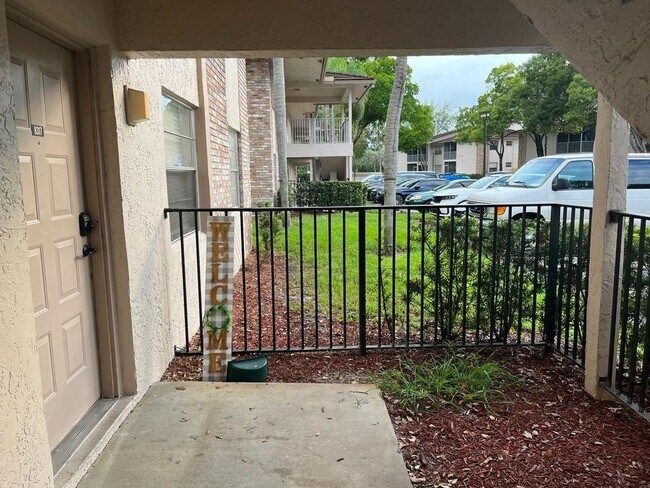Building Photo - 8317 Royal Palm Blvd