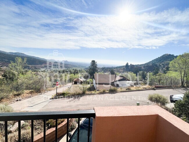 Foto del edificio - Incredible Views at the Top of Manitou Spr...
