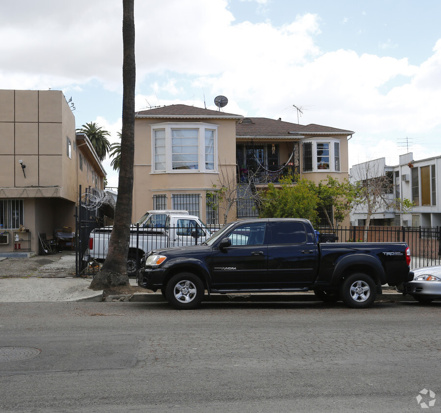 Foto del edificio - 920 S Kenmore Ave