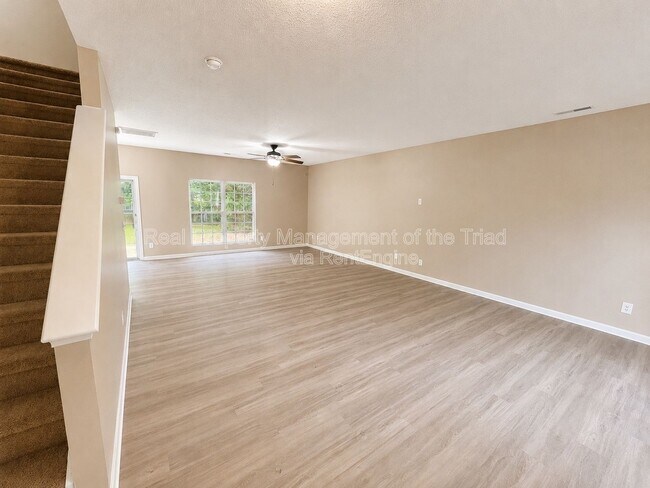 Building Photo - 7 Loblolly Ct