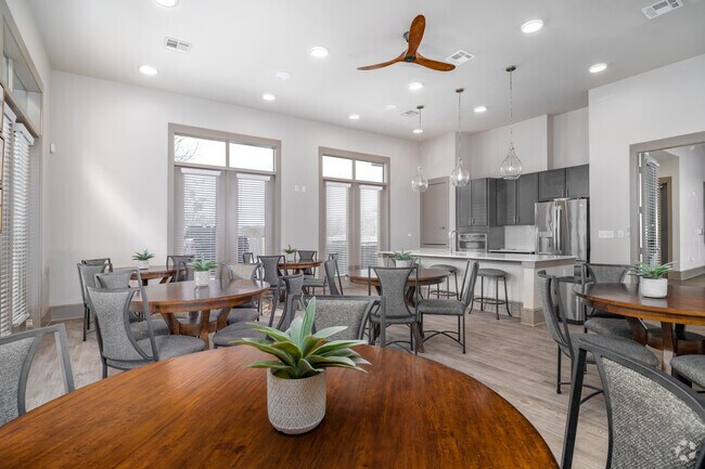 Sala de actividades - San Juan Mission Villas- After 55