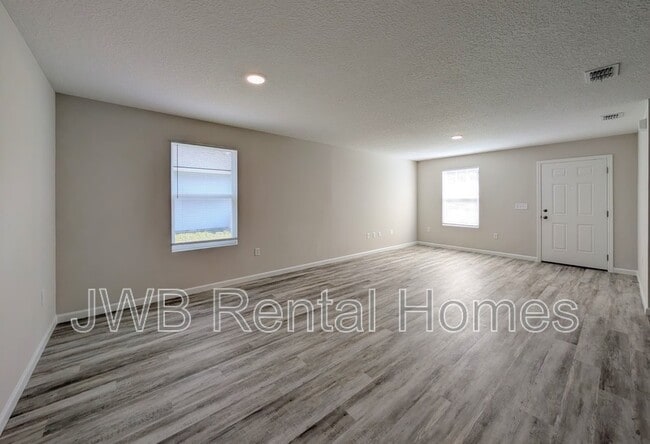 Building Photo - 8459 Buttercup St