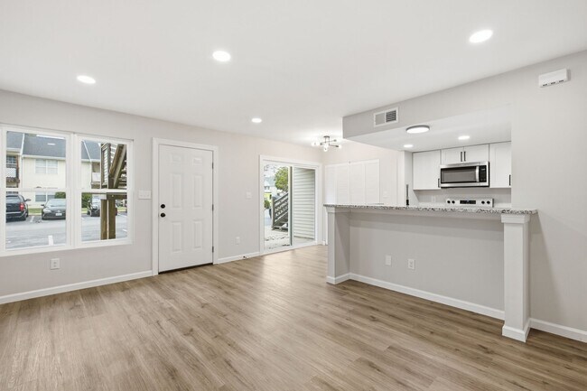 Building Photo - 8 Lyford Key