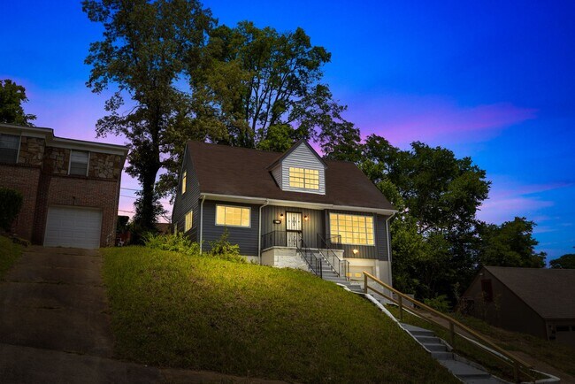 Foto del edificio - Charming 4 Bedroom, 2 Bathroom house
