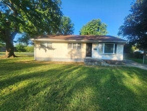 Building Photo - 3022 Betty Ln