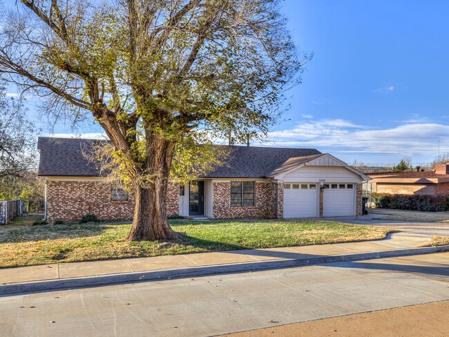 Building Photo - Newly Remodeled Home in OKC + 3 bedrooms