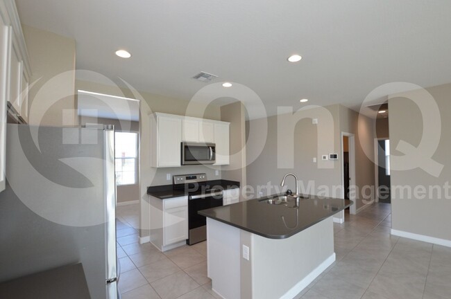 Foto del edificio - 8212 S 45th Ave