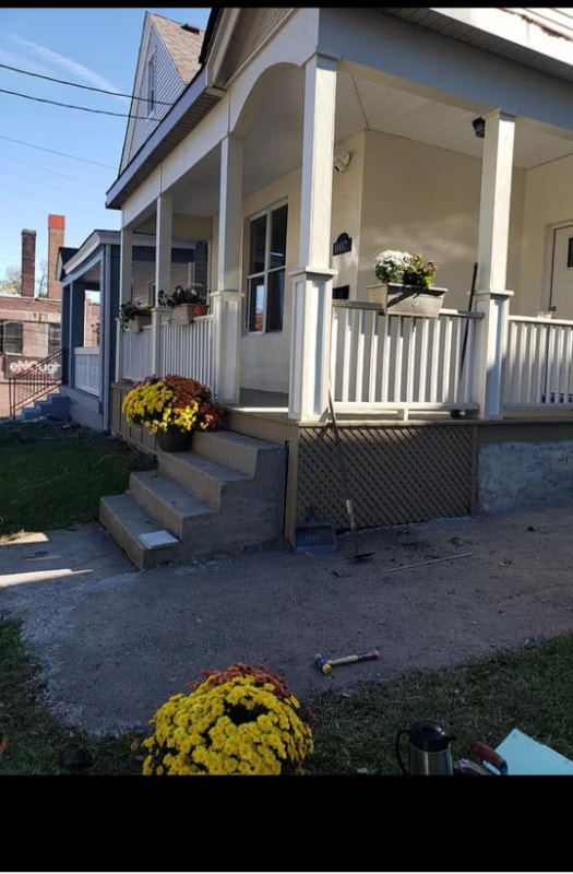 Building Photo - 807 Ridgeway Ave