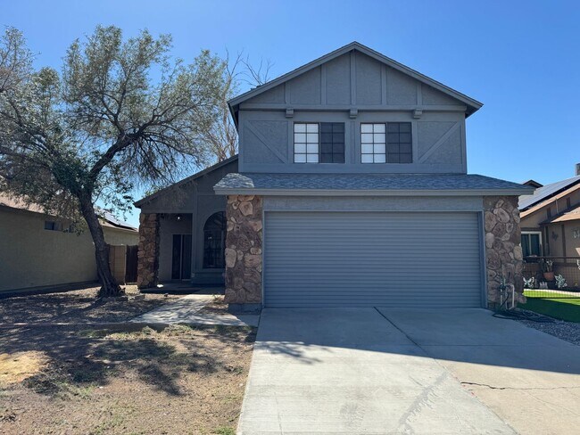 Foto del edificio - Remodeled 3 Bedroom/2.5 Bath 2 Story Home ...