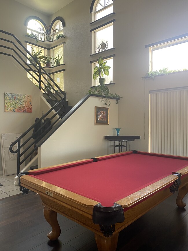 Foto del edificio - 2116 Rhonda Terrace